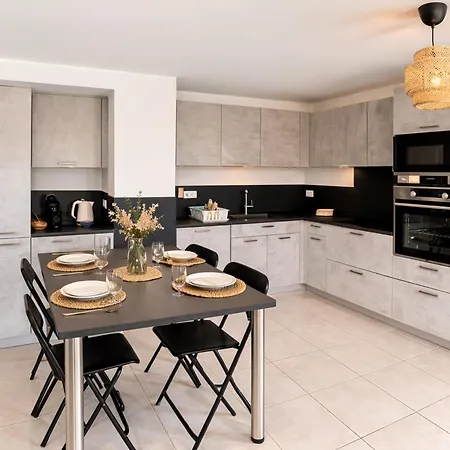 The Ill In Softness Calm & Elegant Lejlighed