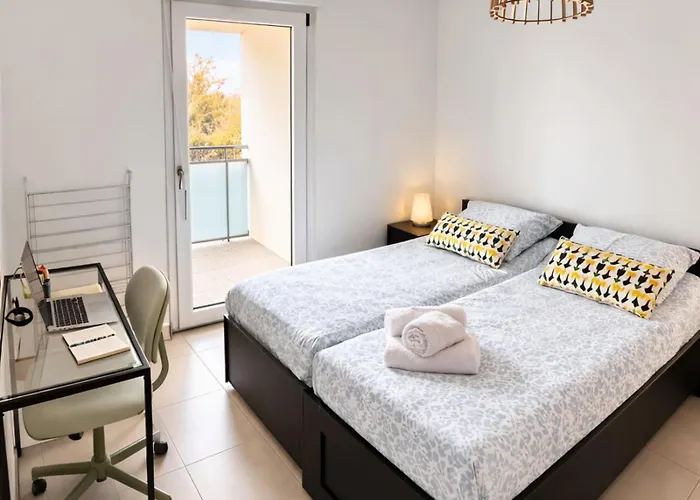 Lejlighed The Ill In Softness Calm & Elegant *